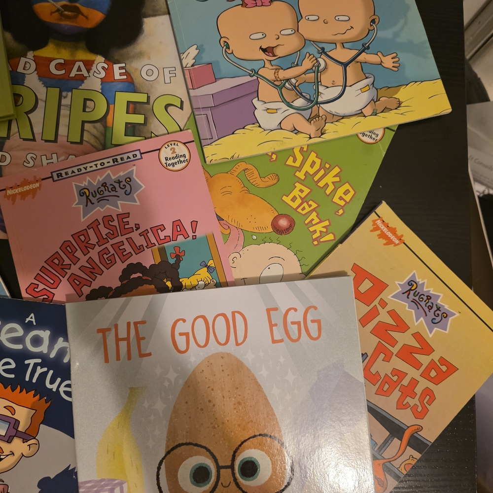 16 Storybook Collection - Picture 3 of 7